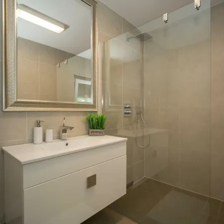 Ivana By Interhome *