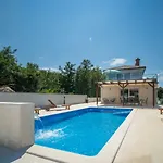 Ivana By Interhome Gostinjac